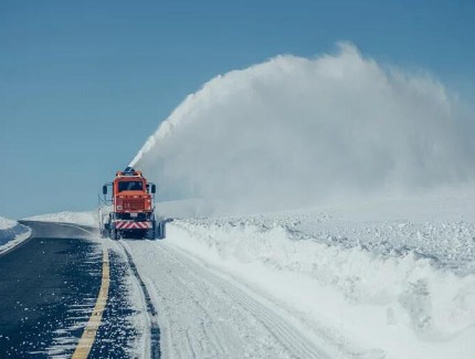 根河市环卫园林事务服务中心环卫清雪车辆及设备采购招标公告